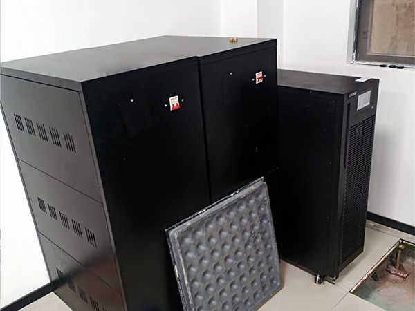力锐斯UPS和蓄电池 - 湖南有色新田岭钨业选厂工程