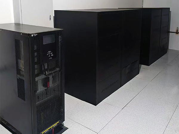 力锐斯UPS和蓄电池 - 德阳孝感农贸综合批发市场UPS项目